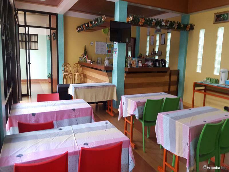 Julieta'S Pension House Puerto Princesa Bagian luar foto